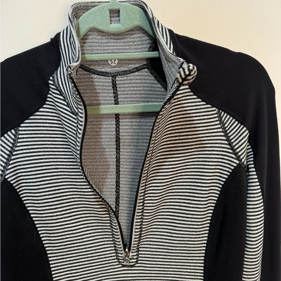 Lululemon Run U Turn Reversible Mini Check Pique Black White Size 8 - Picture 5 of 12